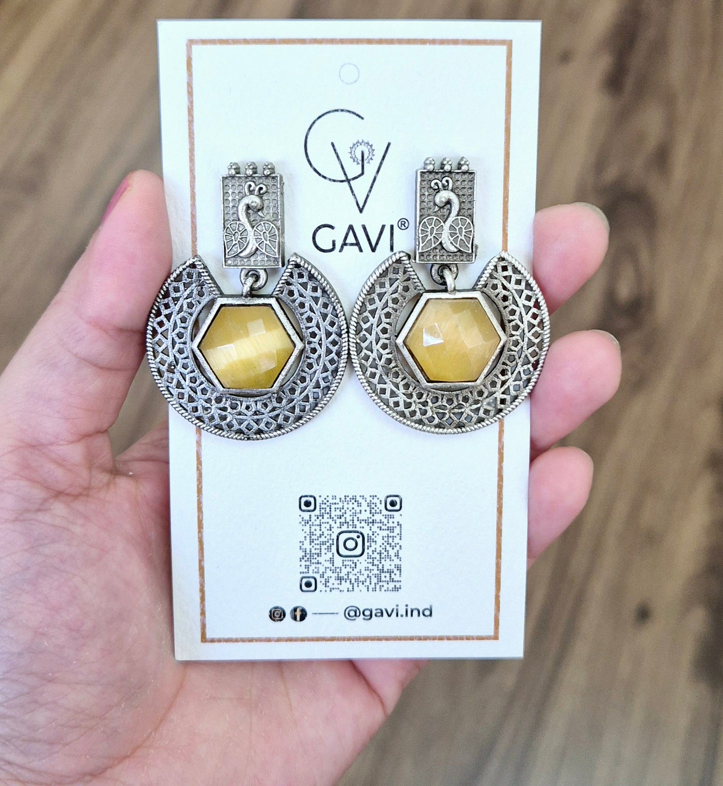 GAVI® Oxidized Yellow Onyx Stone Danglers.