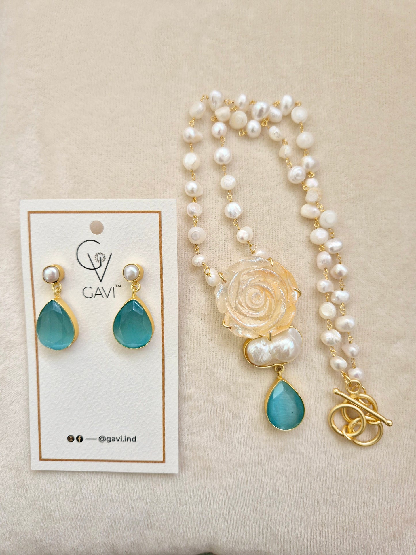 GAVI® Freshwater Pearls Blue Drop Necklace Set