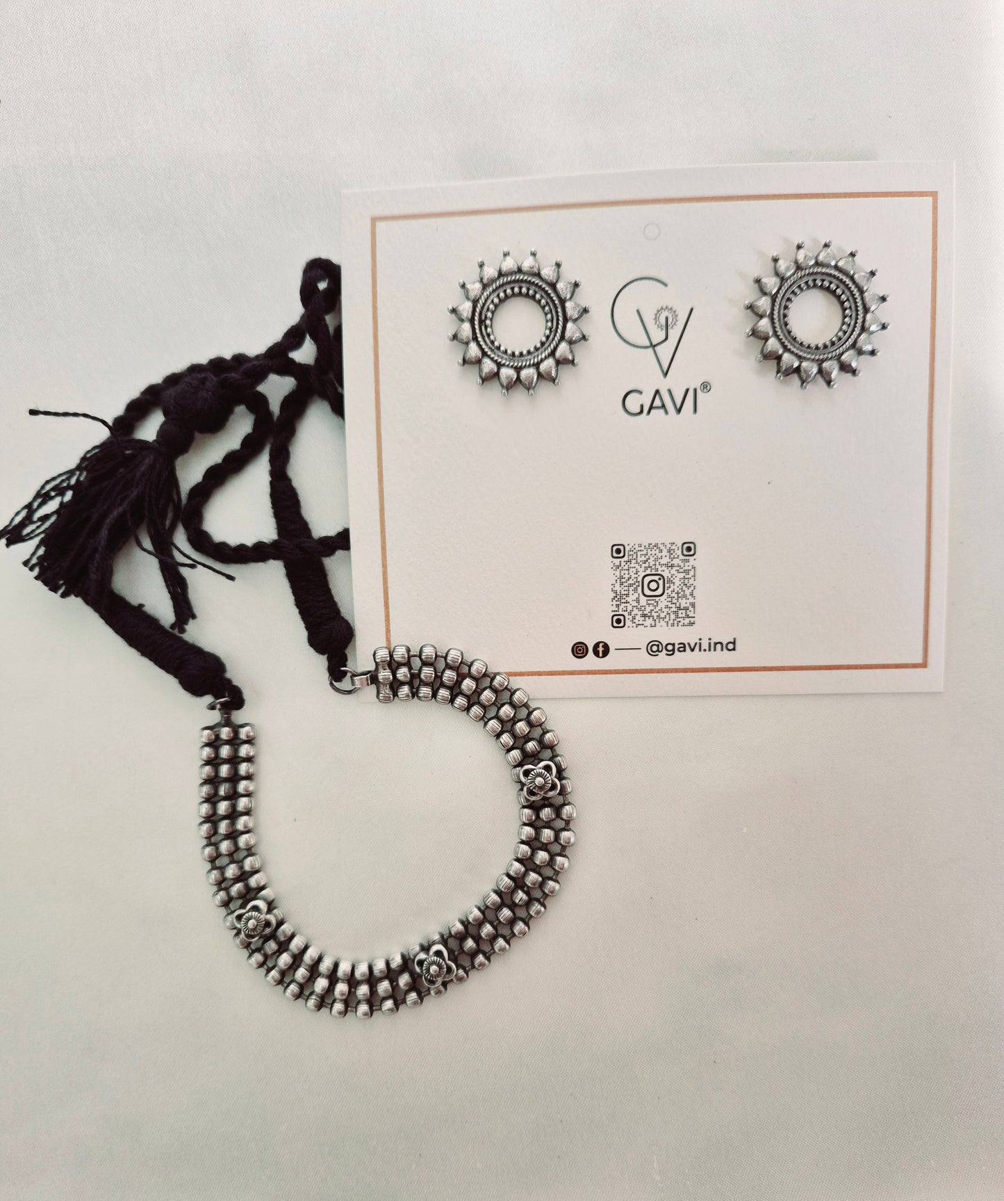 GAVI® Choker Necklace with Chakra Earring
