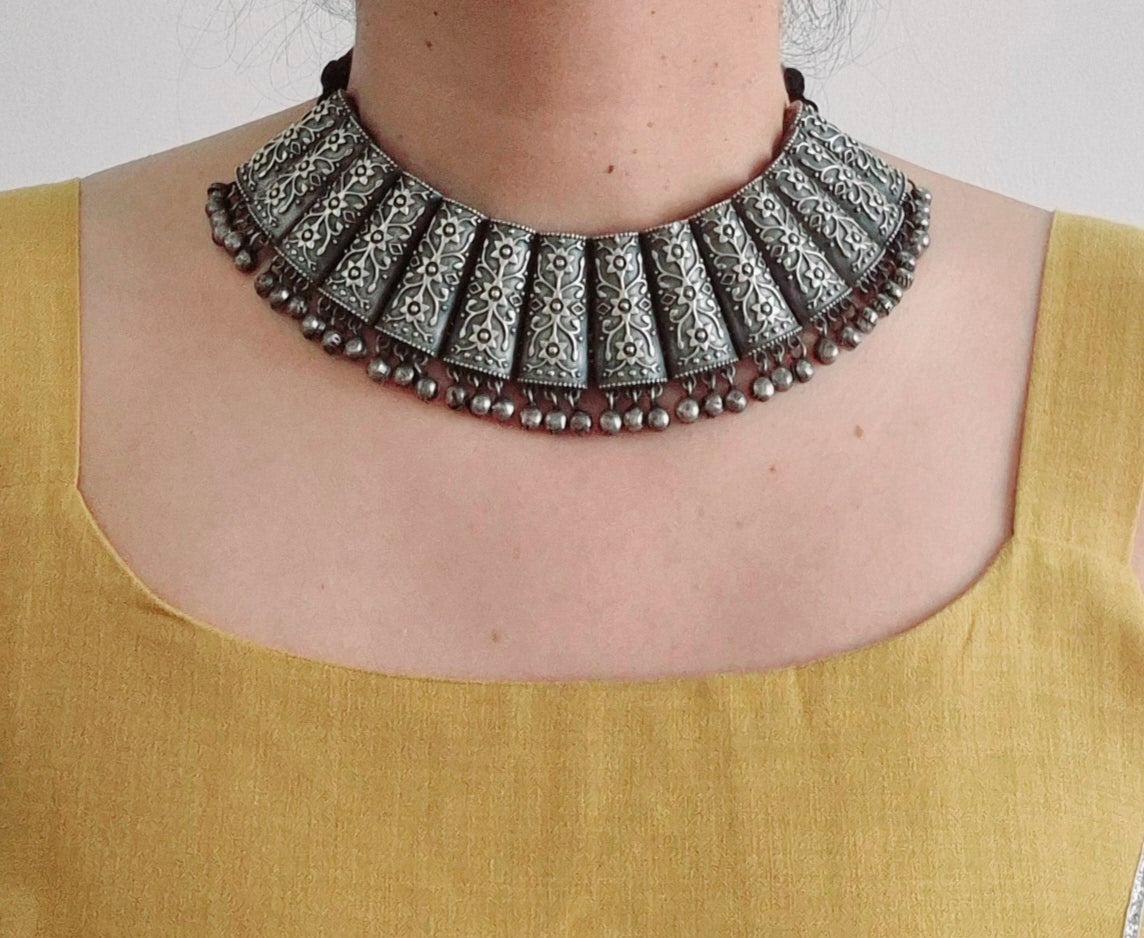 GAVI® Oxidized Black and Silver Choker Set