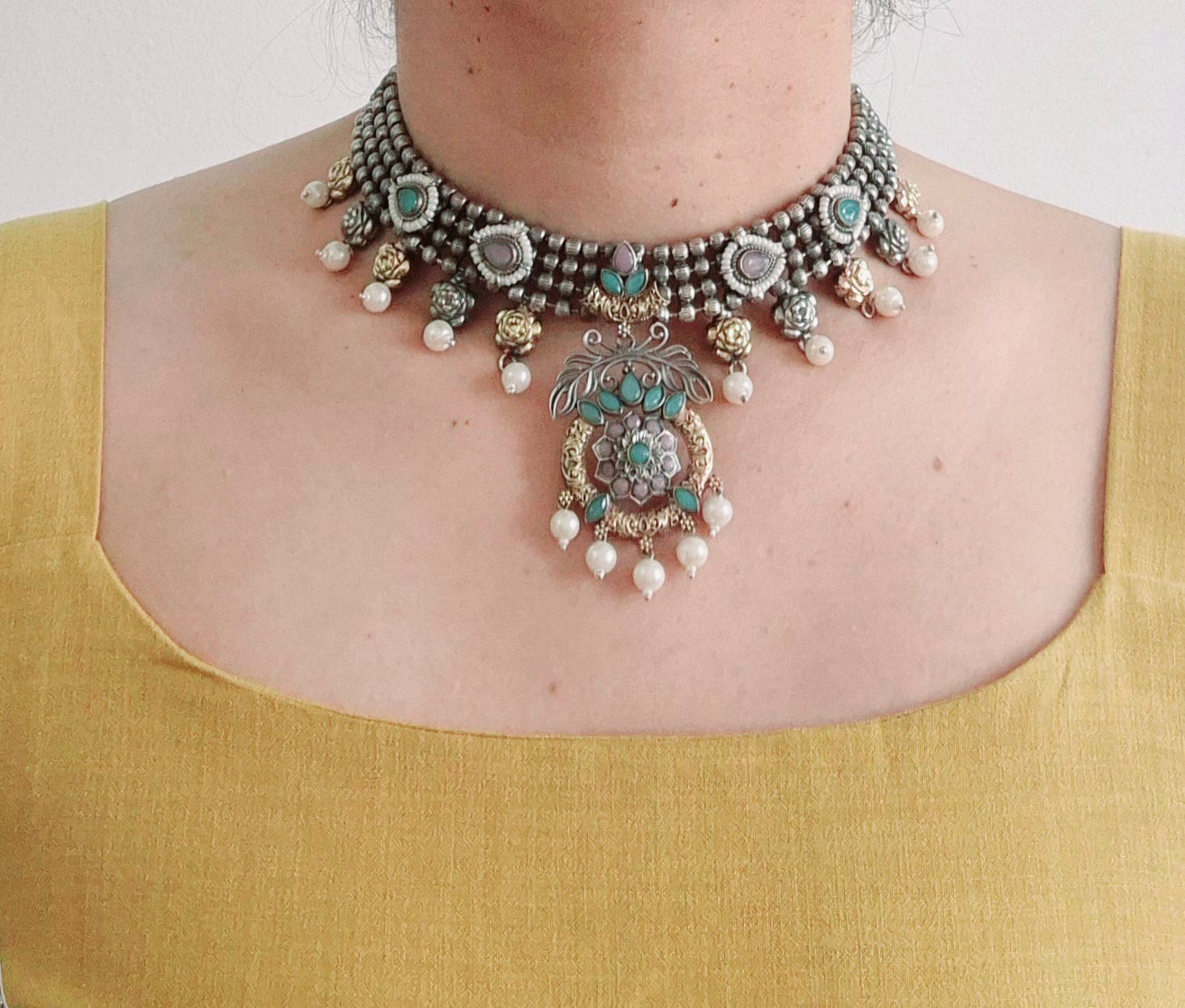 GAVI® Multi Color Choker Necklace Set