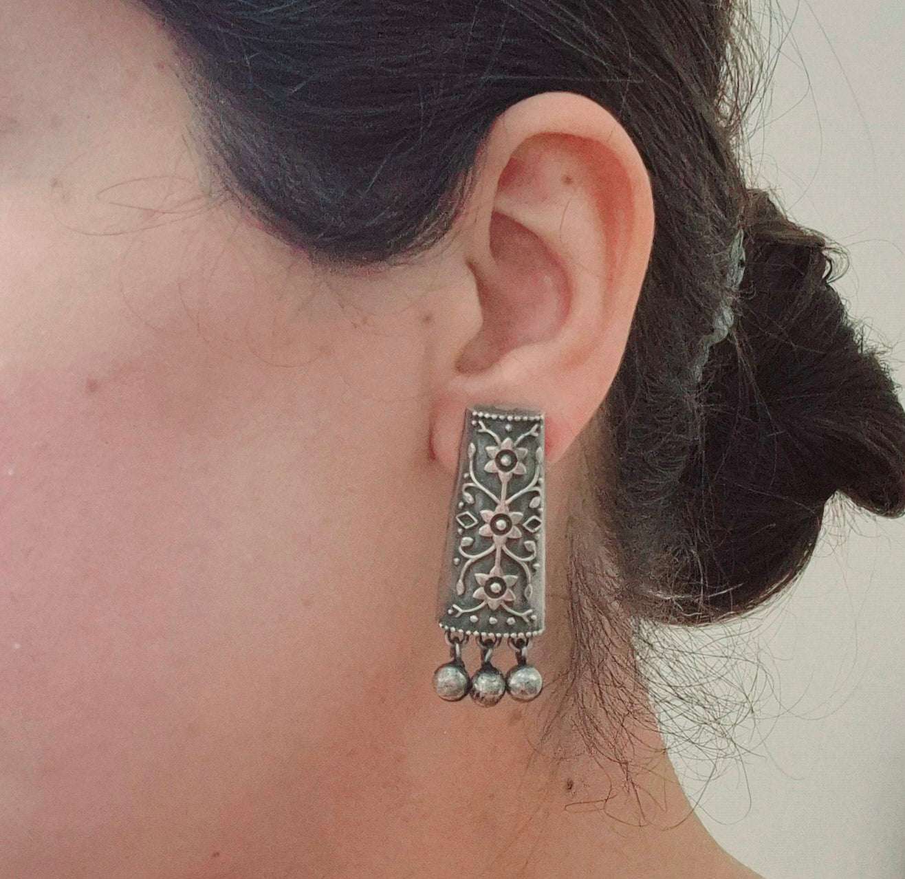 GAVI® Oxidized Black and Silver Choker Set