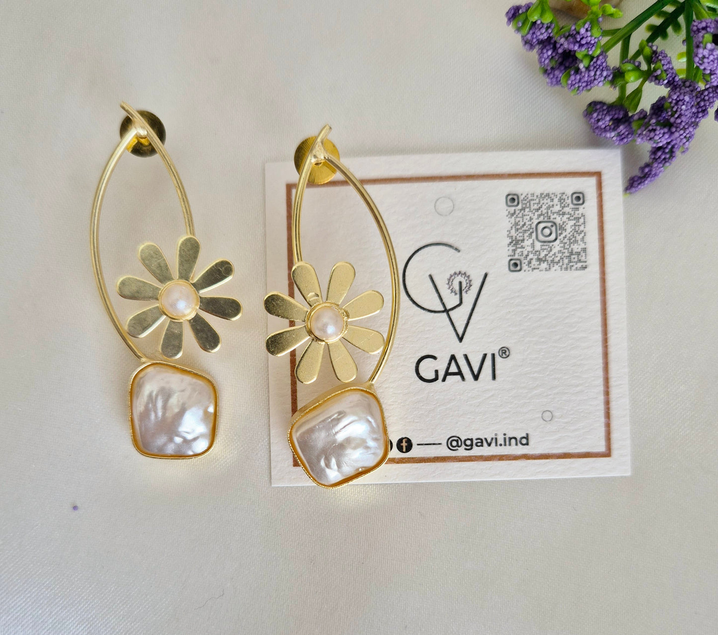 GAVI® Daisy Freshwater Pearl Earrings