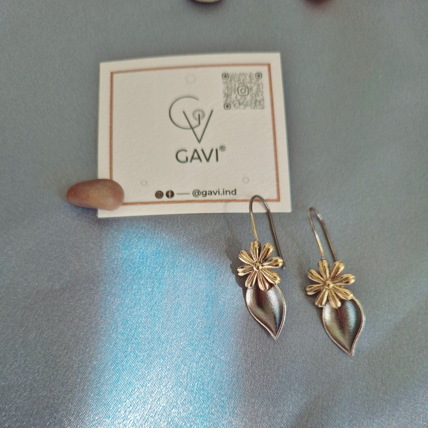 GAVI® Golden Silver Leaf Earring