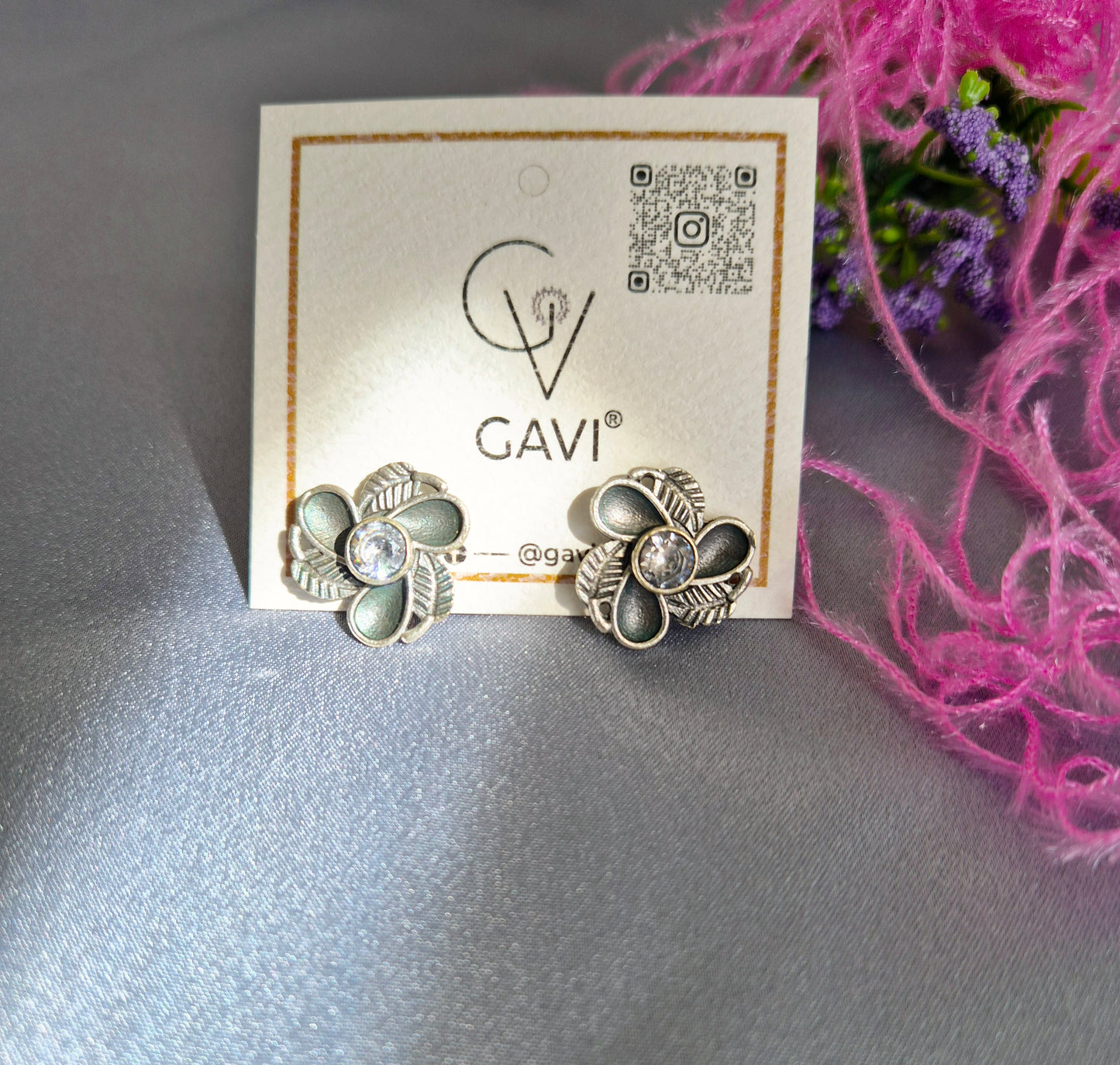 GAVI® Oxidized Flower Studs
