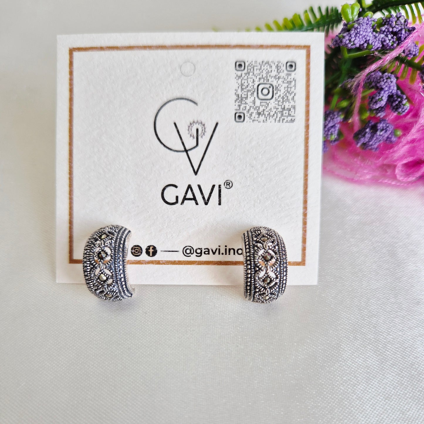 GAVI® Silver 925 Black and Silver Studs