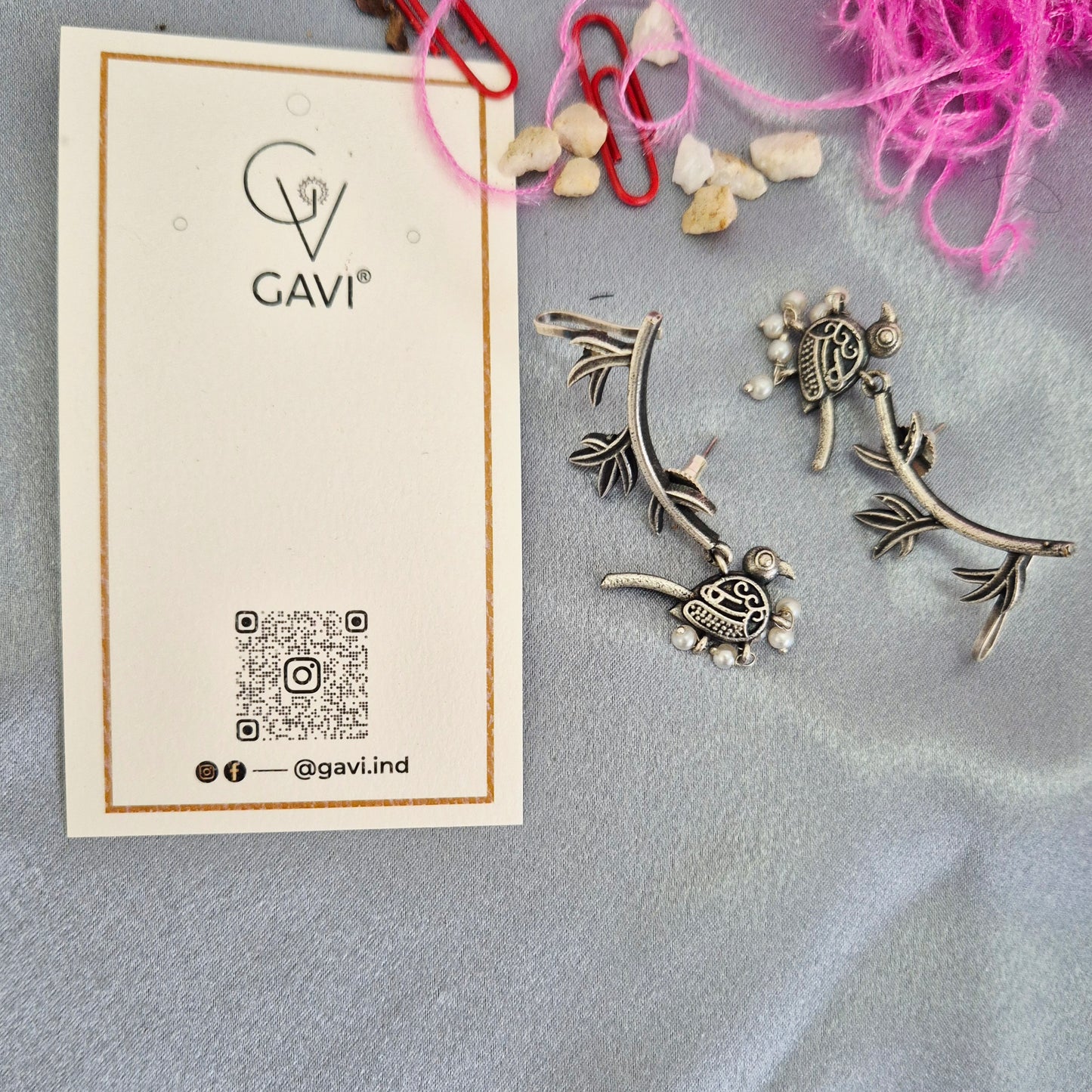 GAVI® Oxidized Leaf Ear cuff with Bird Jhumki