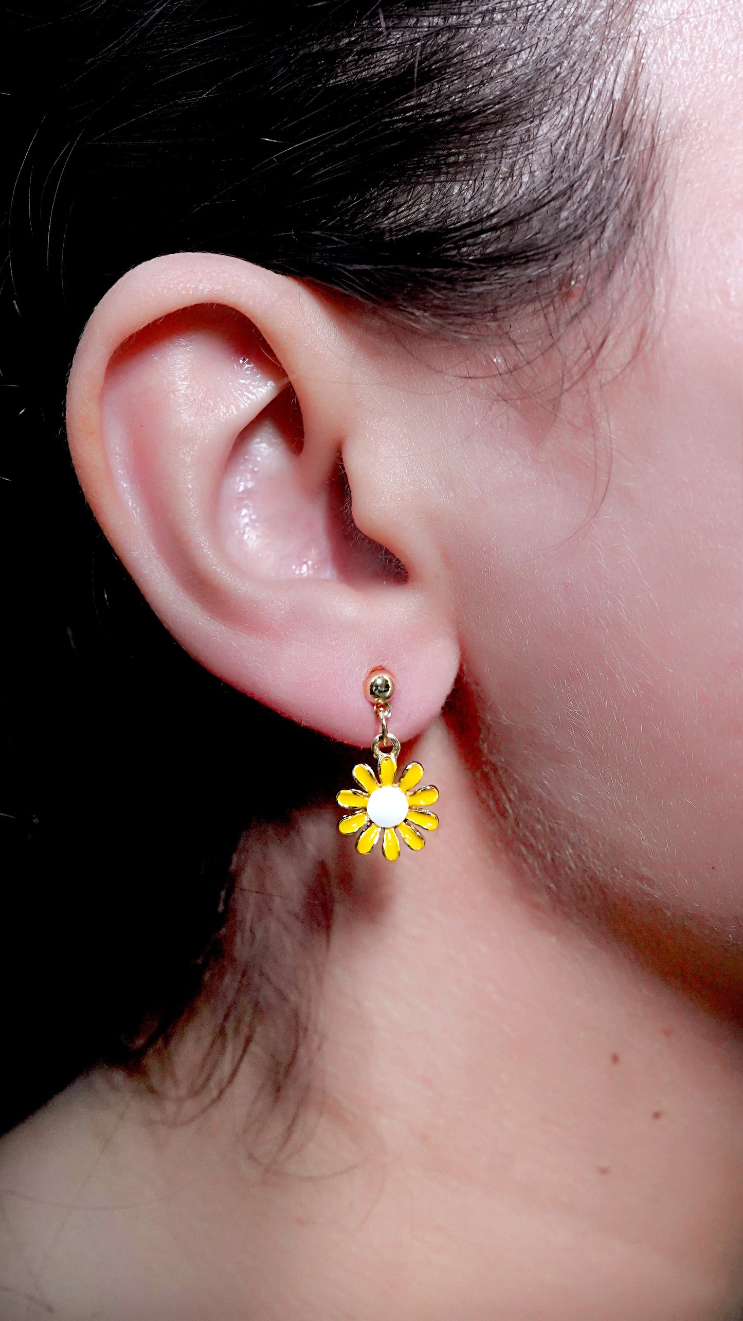 GAVI® Stainless Steel Sunflower Earrings.