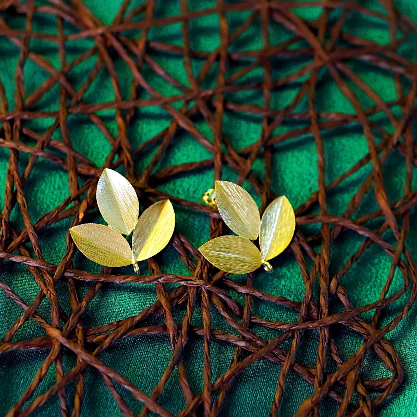 GAVI® Golden Leaves Earrings.