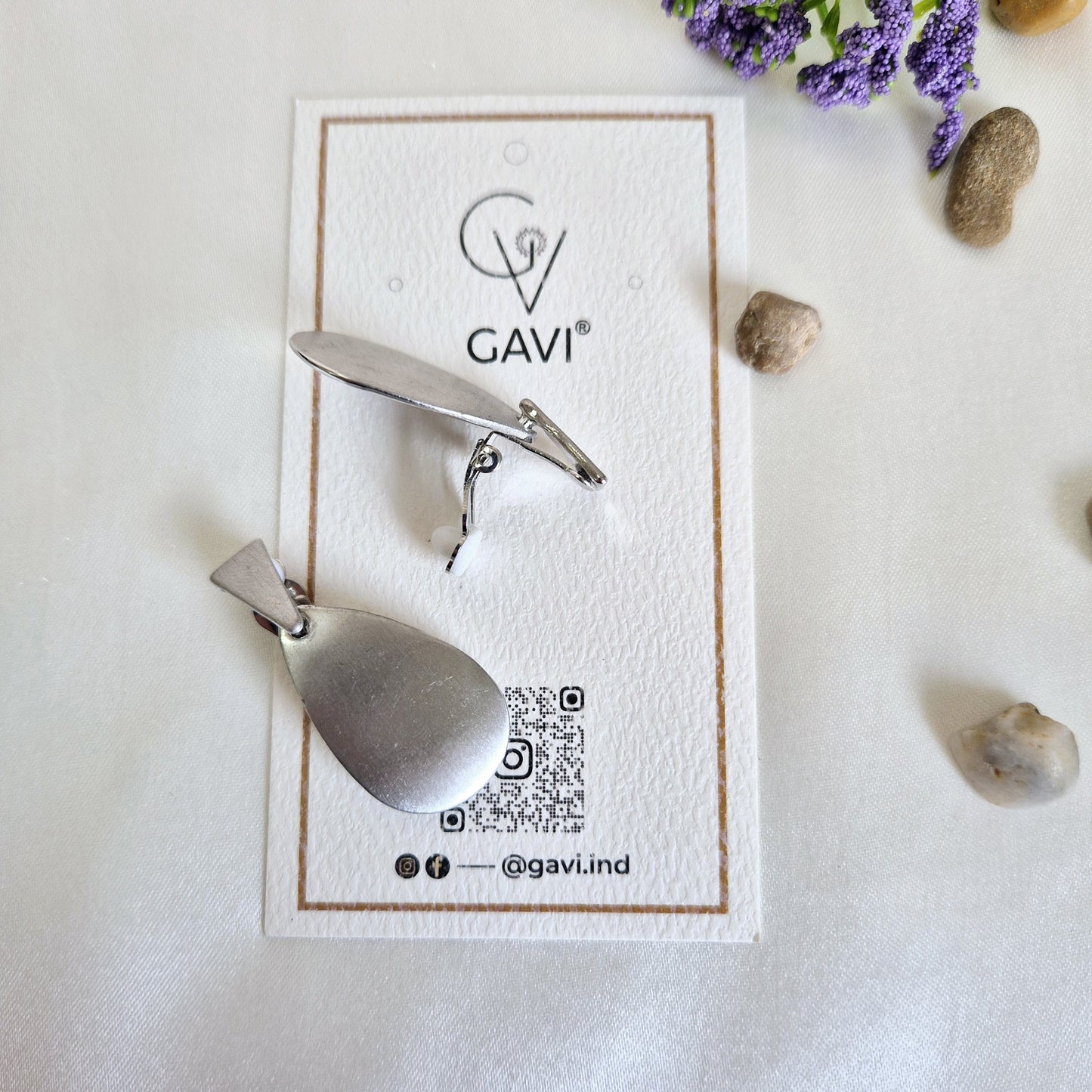 GAVI® Graceful Effortless Stainless Steel Clip-on Earrings for Everyone and Every Day.