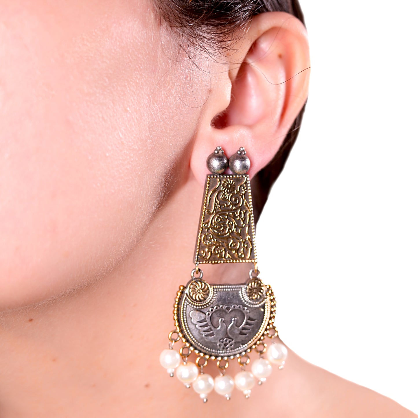 GAVI® Oxidised Two-Tone Ethnic Danglers.