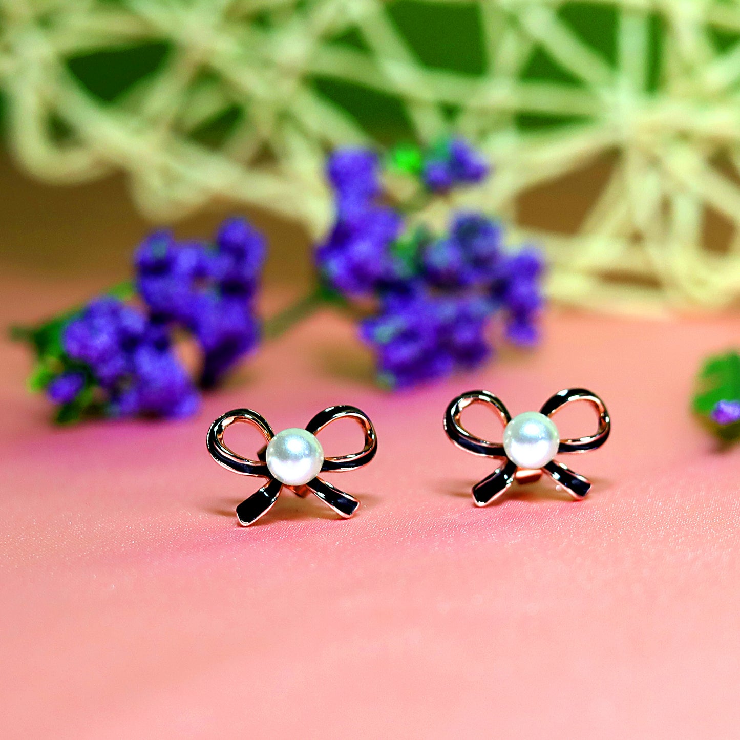 GAVI® Stainless Steel Stellar Knot Studs.