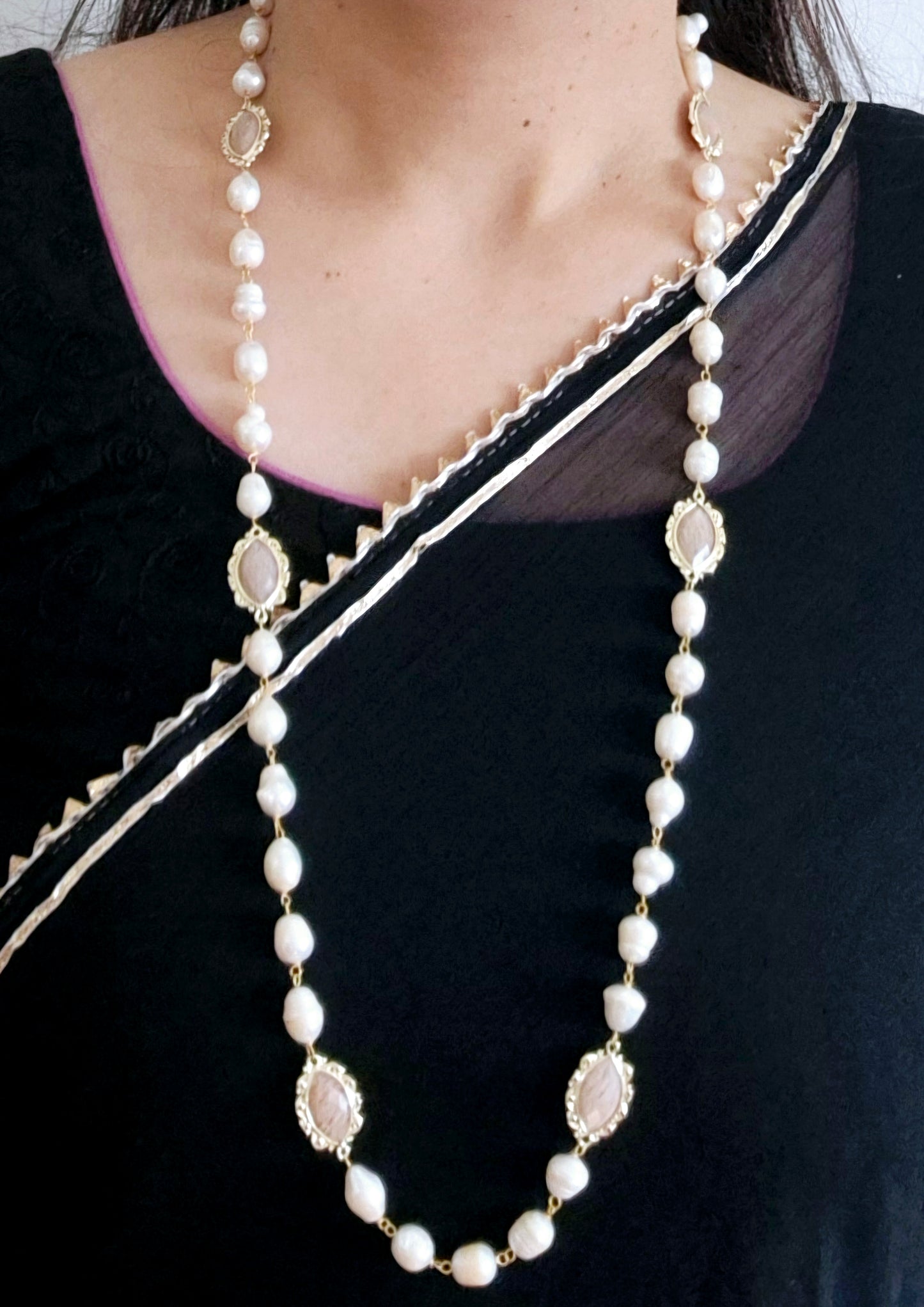 GAVI® Pear Stone Freshwater Pearls Necklace.
