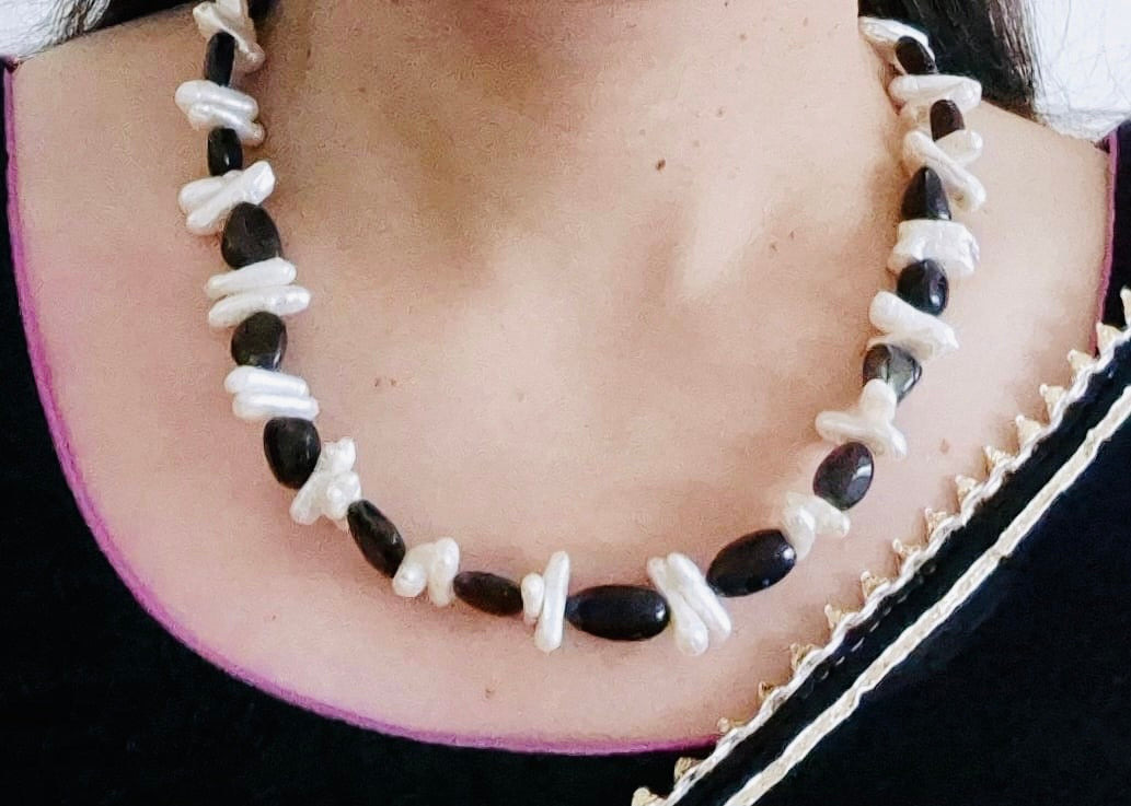 GAVI® Freshwater Pearls Mermaid Necklace Set.