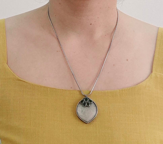 GAVI®  Oxidized Green stone Necklace set