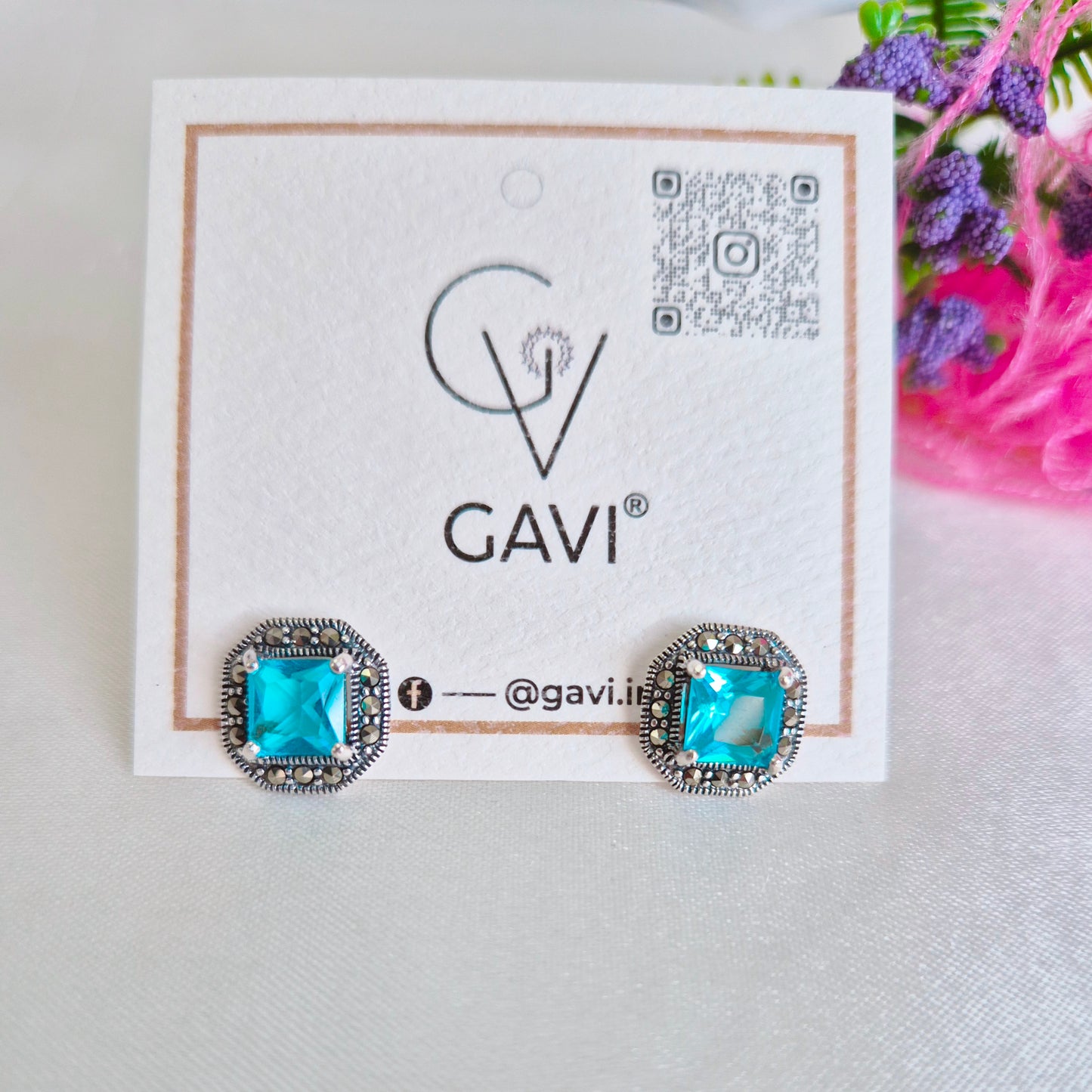 GAVI® 925 Sterling Silver Turquoise Halo Studs