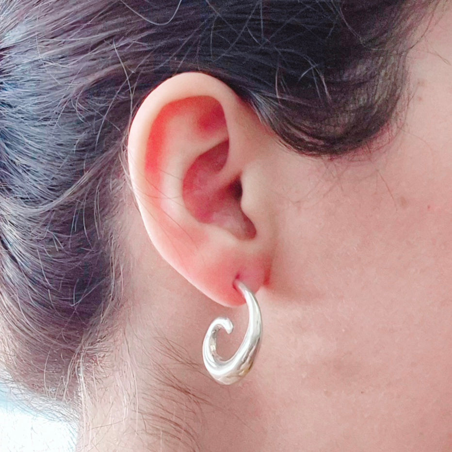 GAVI® Silver 925 Swirl Stud Hoops
