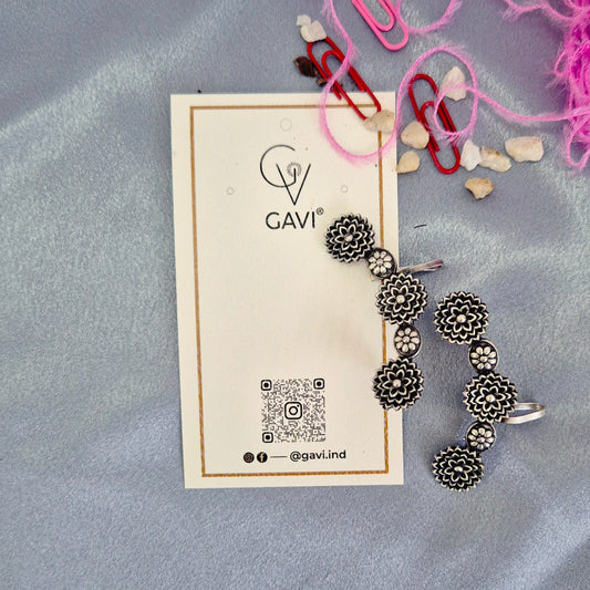 GAVI® Oxidized Floral Ear cuff