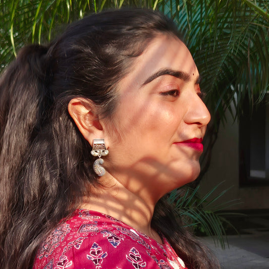 GAVI® Classic Tribal Leaf Oxidized Drop Earrings