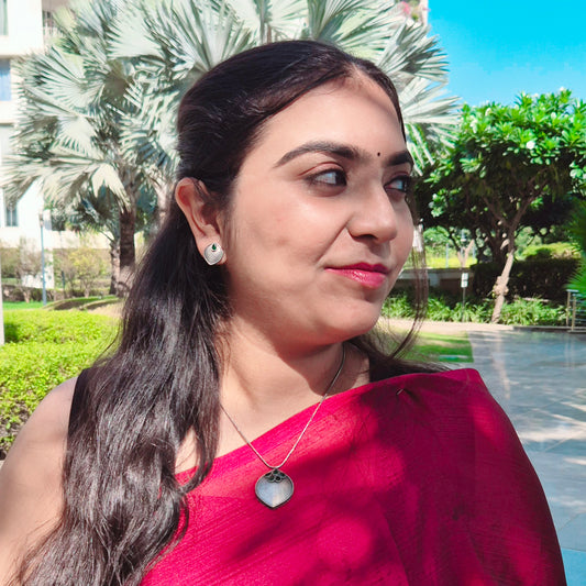 GAVI®  Oxidized Green stone Necklace set