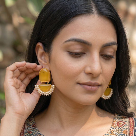 GAVI® Copper Alloy Yellow Onyx Stone Dangler