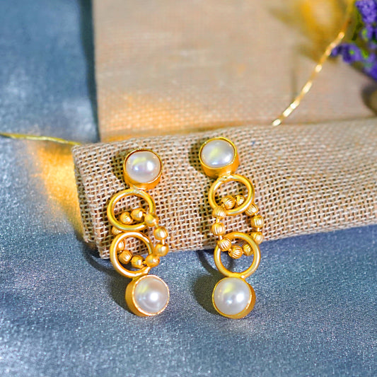 GAVI® Freshwater Pearls Danglers.