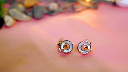 GAVI® Round Studs American Diamond.