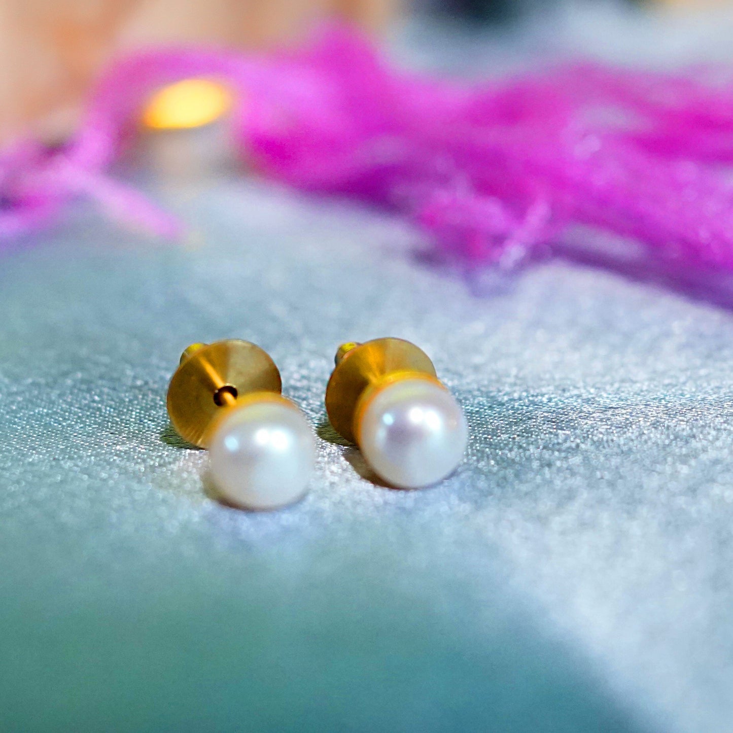 GAVI® Pearl Glow Ear cuff and Freshwater Pearl Stud Set