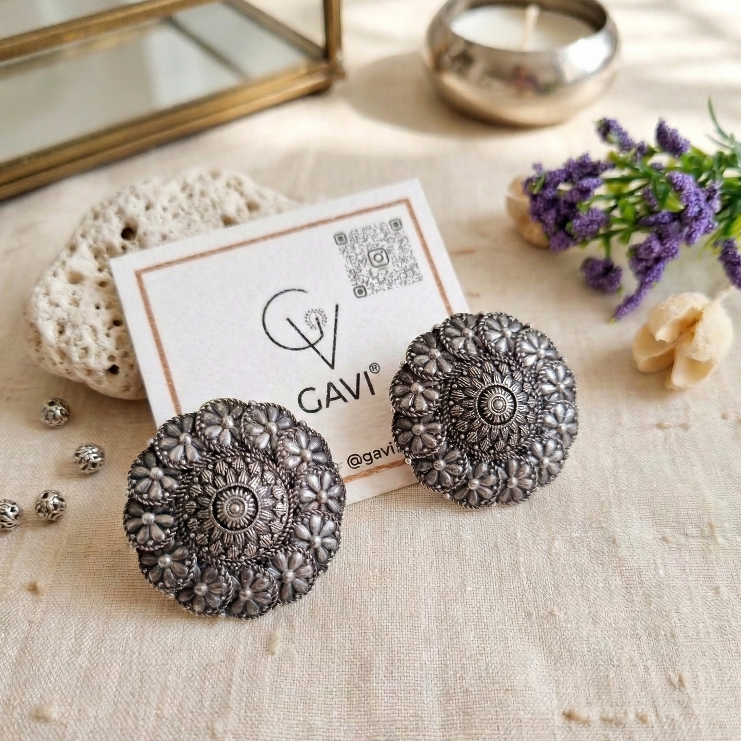 GAVI® Oxidized Black Chakra Studs