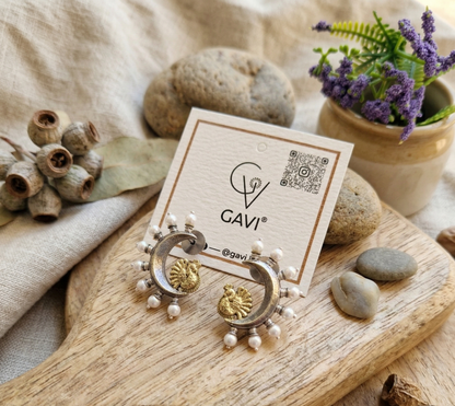 GAVI® Oxidized Crescent with White Beads Studs
