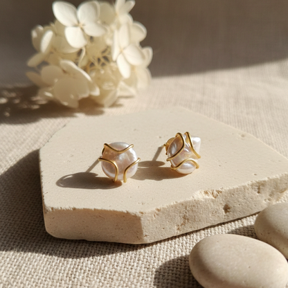 GAVI® Artisan Cage-Wrapped Freshwater Pearl Studs