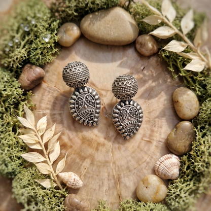 GAVI® Black Oxidized Studs