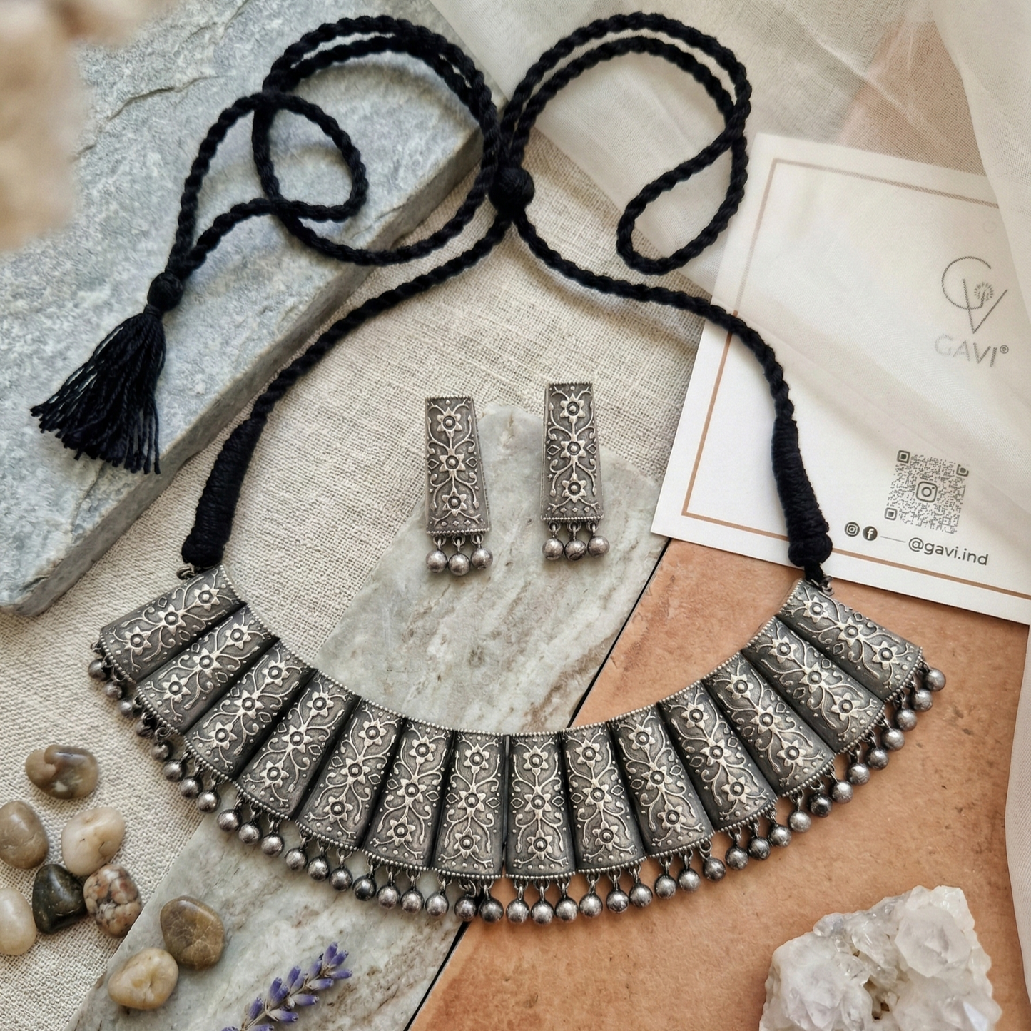 GAVI® Oxidized Black and Silver Choker Set
