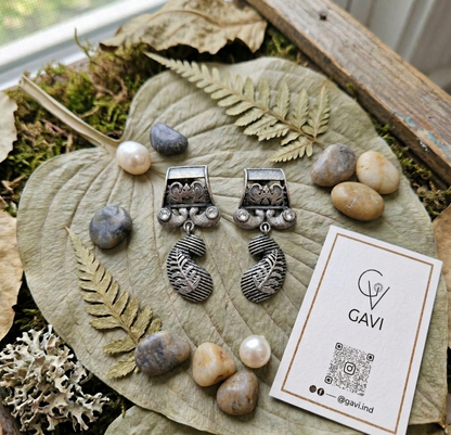 GAVI® Classic Tribal Leaf Oxidized Drop Earrings