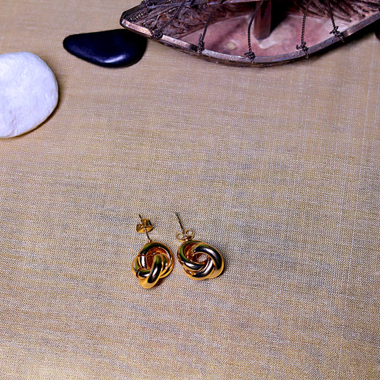 GAVI® Charming Gold Linked-Rings Contemporary Earrings.