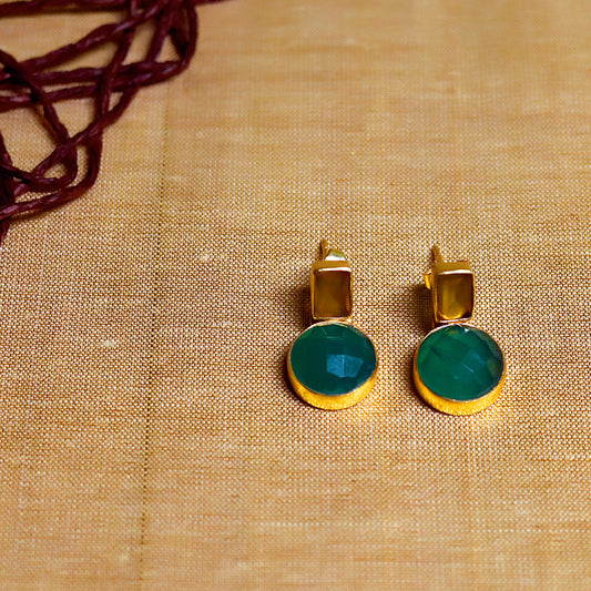 GAVI® Graceful à la mode Earrings set with Amber and Emerald Green Onyx Stones.