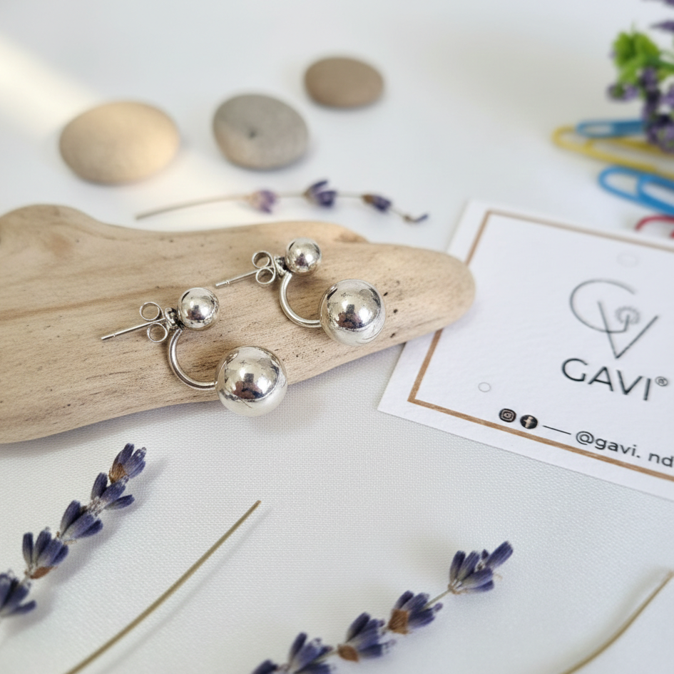 GAVI® Minimalist Curved Double Ball Studs in Silver 925