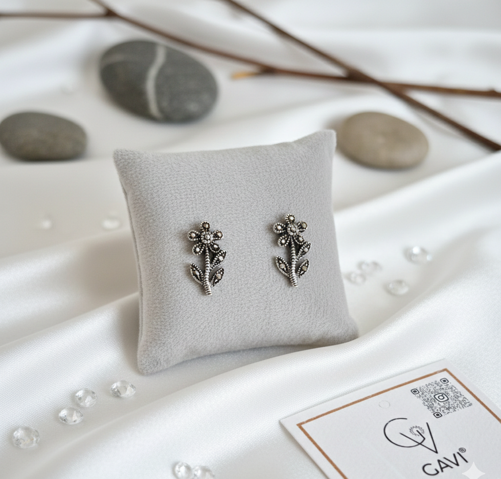 GAVI® Dainty Silver 925 Petal & Vine Earrings